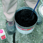 verruehren von REFUG 2K Asphaltversiegelung: verruehren von REFUG 2K